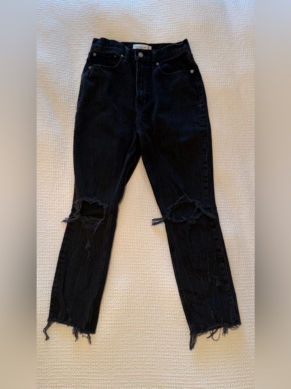 Abercrombie & Fitch | High-Rise Mom Jeans | Distressed Raw Hem | Size 2
